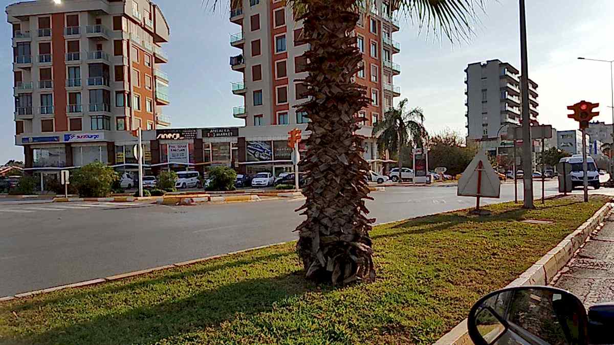 Antalya Taş Market Mağaza