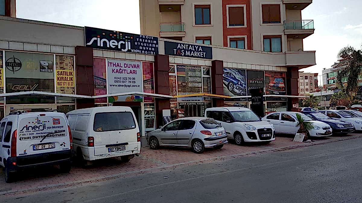 Antalya Taş Market Mağaza