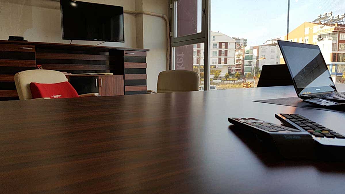 Antalya Taş Market Mağaza